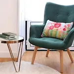 Frühstückspension Glass Boutique - & 4*