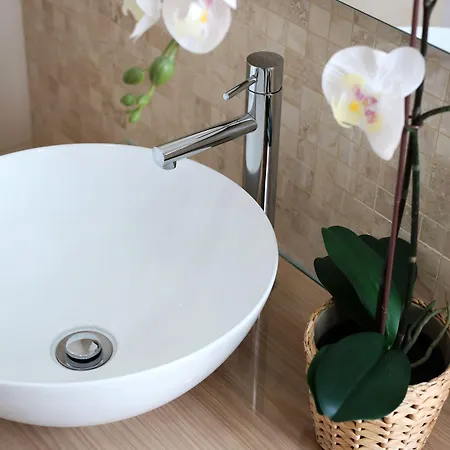 Oda ve Kahvaltı Glass Boutique - &
